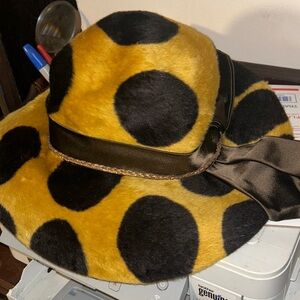 NWT vintage soft fur polka dot hat